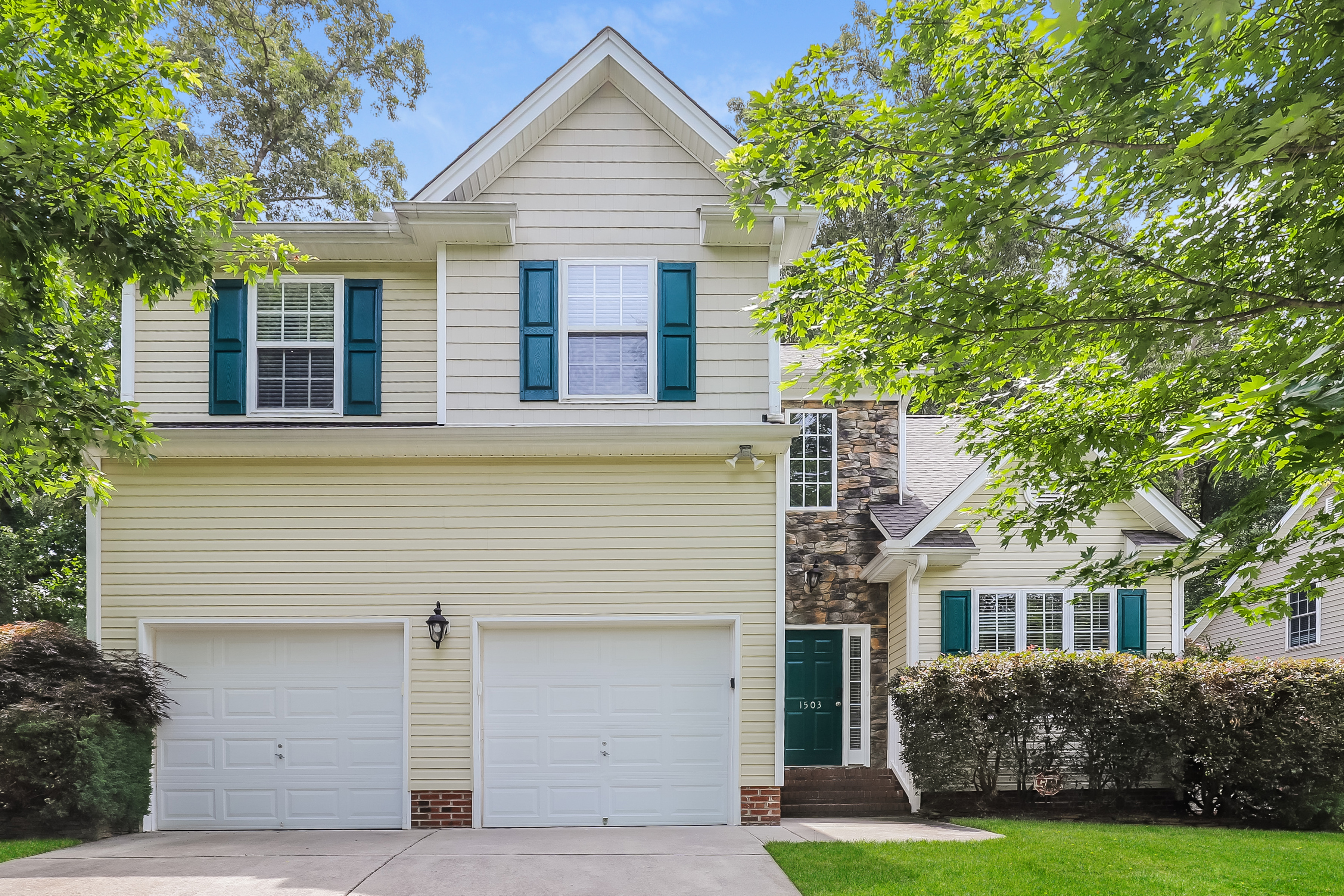 1503 BOWMORE PL MC LEANSVILLE, NC 27301